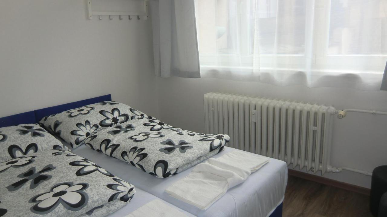 Hu Apartment Prague Exterior photo